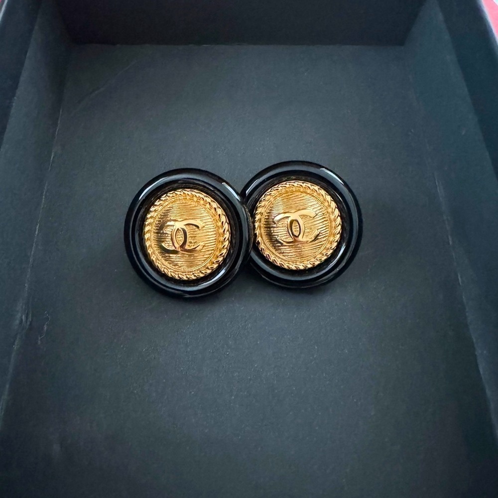 CHANEL Elegant Black and Gold Button Earrings